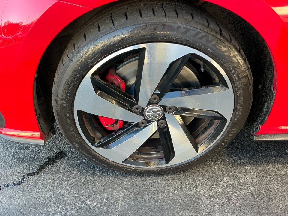 Used 2018 Volkswagen GTI SE w/ SE Leather Package image 25