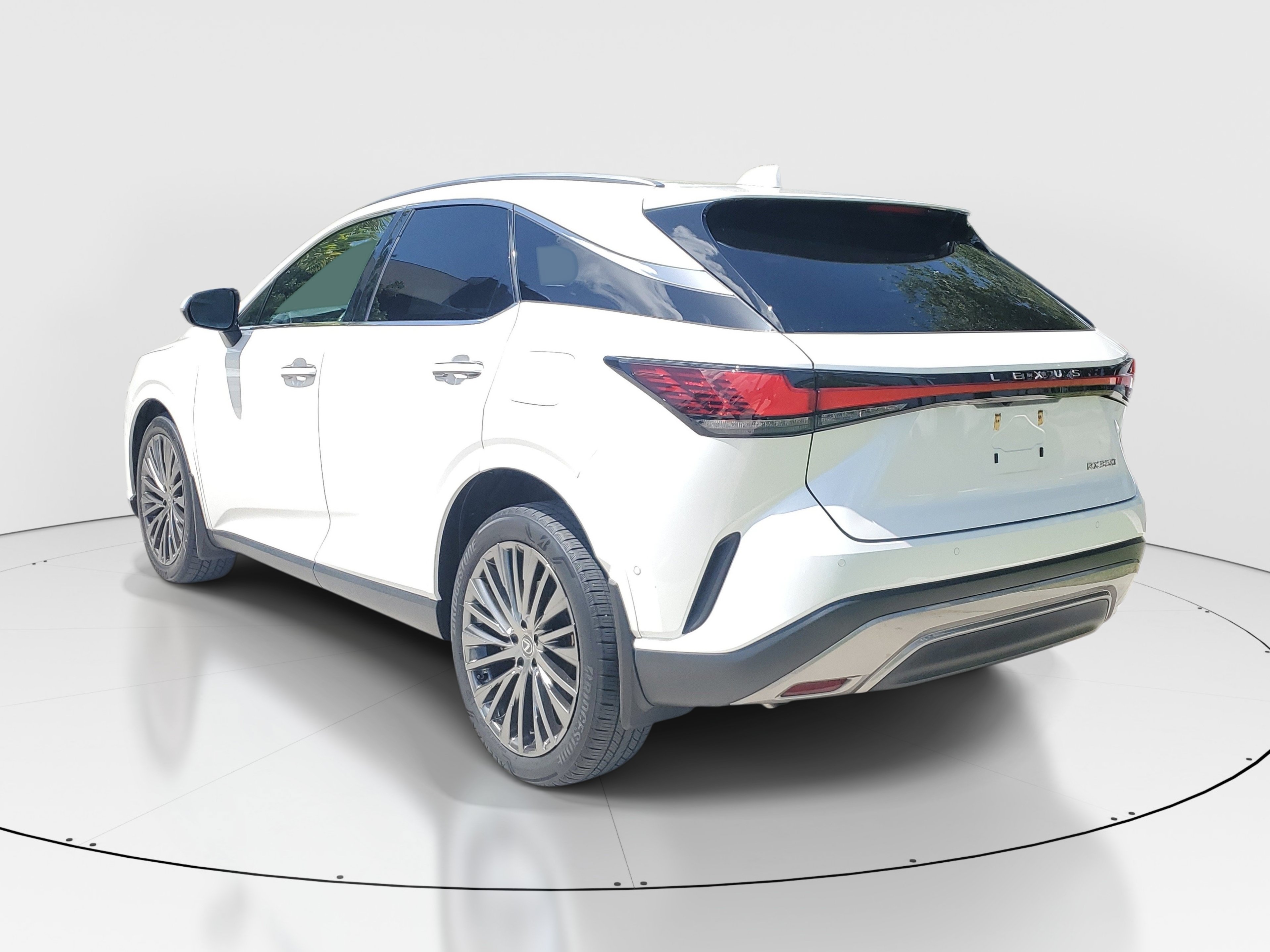 Used 2023 Lexus RX 350 FWD w/ Accessory Package (Z1) image 5