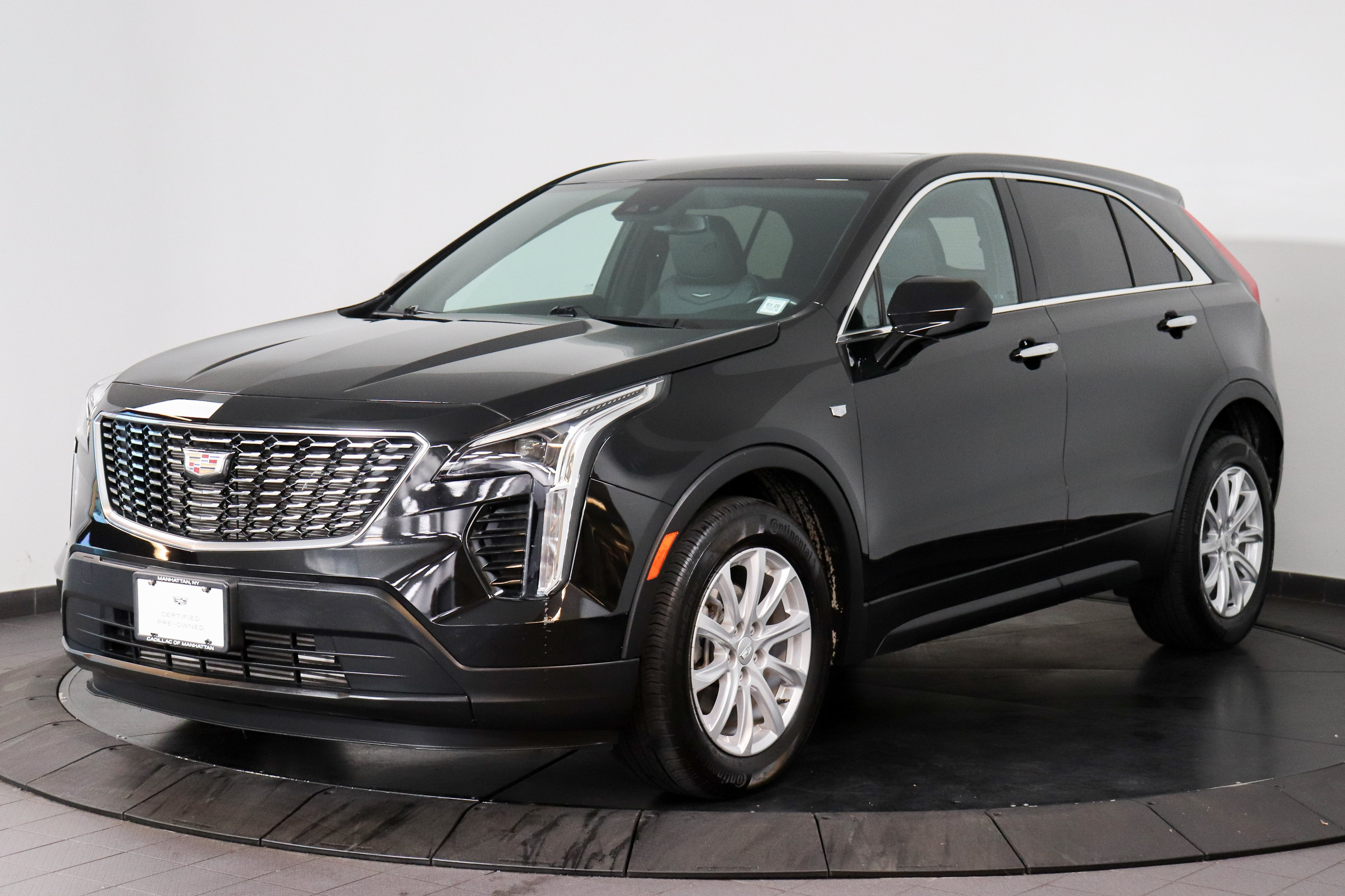 Used 2023 Cadillac XT4 Luxury w/ Cold Weather Package