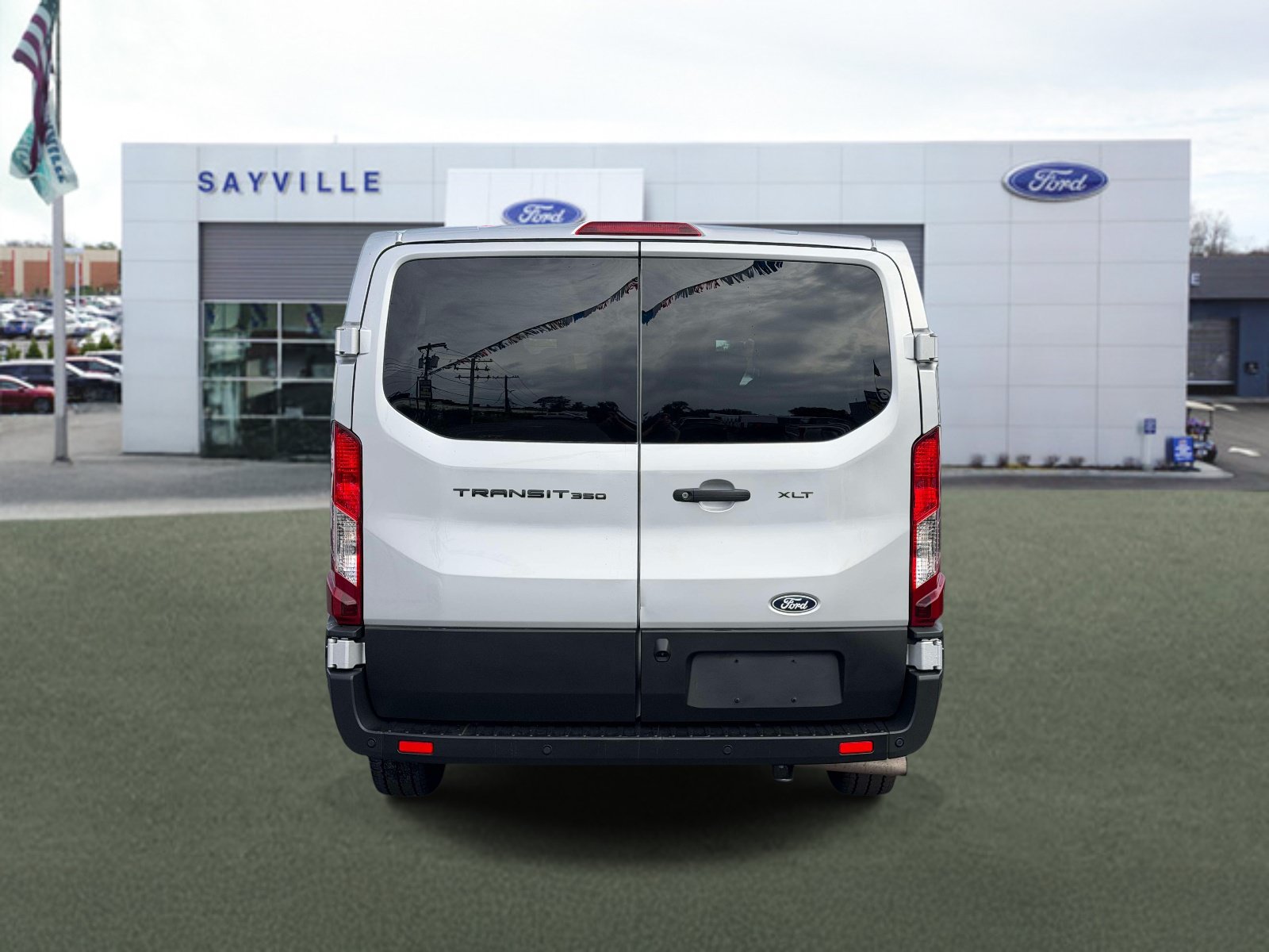 Used 2026 Ford Transit 350 XLT RWD image 7