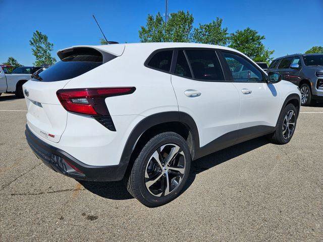 Certified 2024 Chevrolet Trax RS FWD image 7