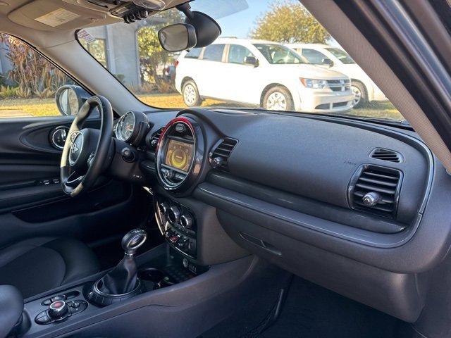 Used 2017 MINI Cooper Clubman image 10