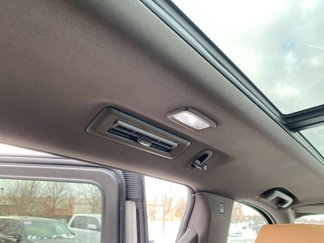 Used 2025 Cadillac Escalade Premium Luxury w/ LPO, Floor Liner Package image 21