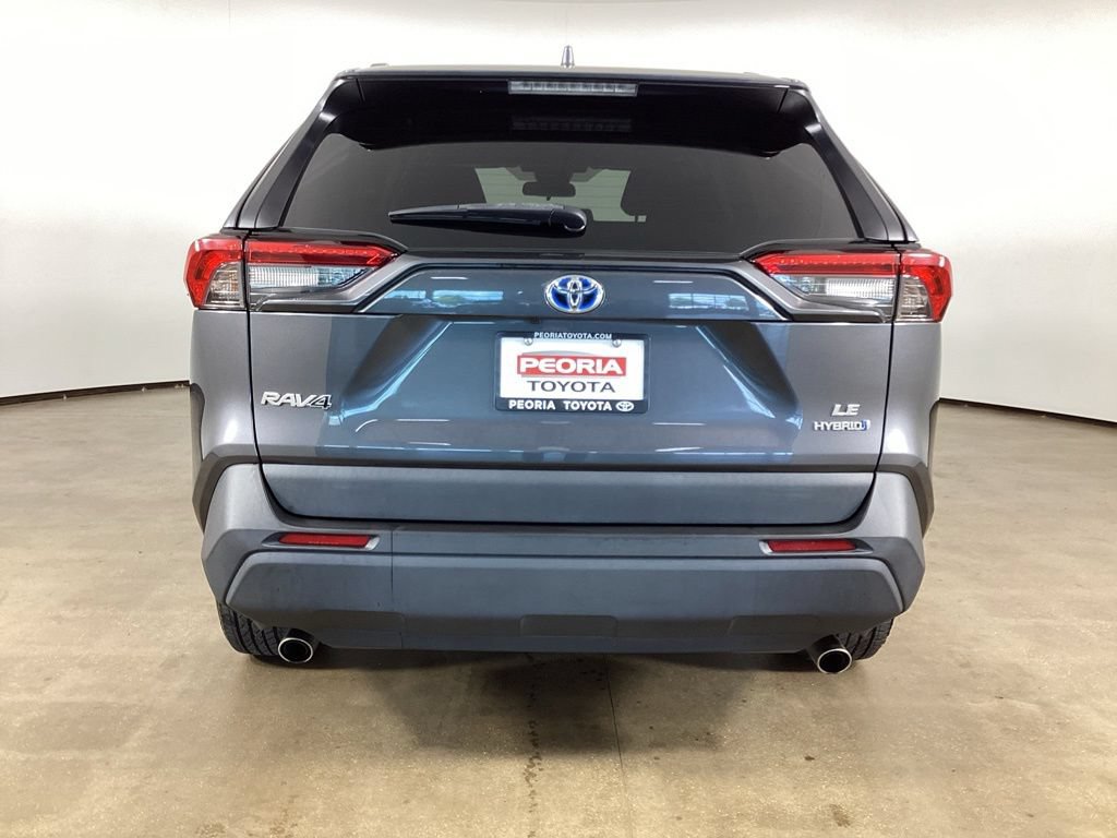 Used 2021 Toyota RAV4 LE AWD/4WD image 8