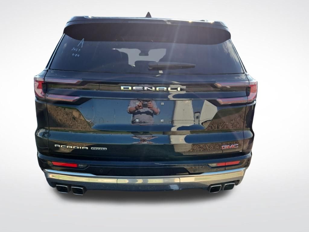 Used 2025 GMC Acadia Denali w/ LPO, Floor Liner Package AWD/4WD image 5