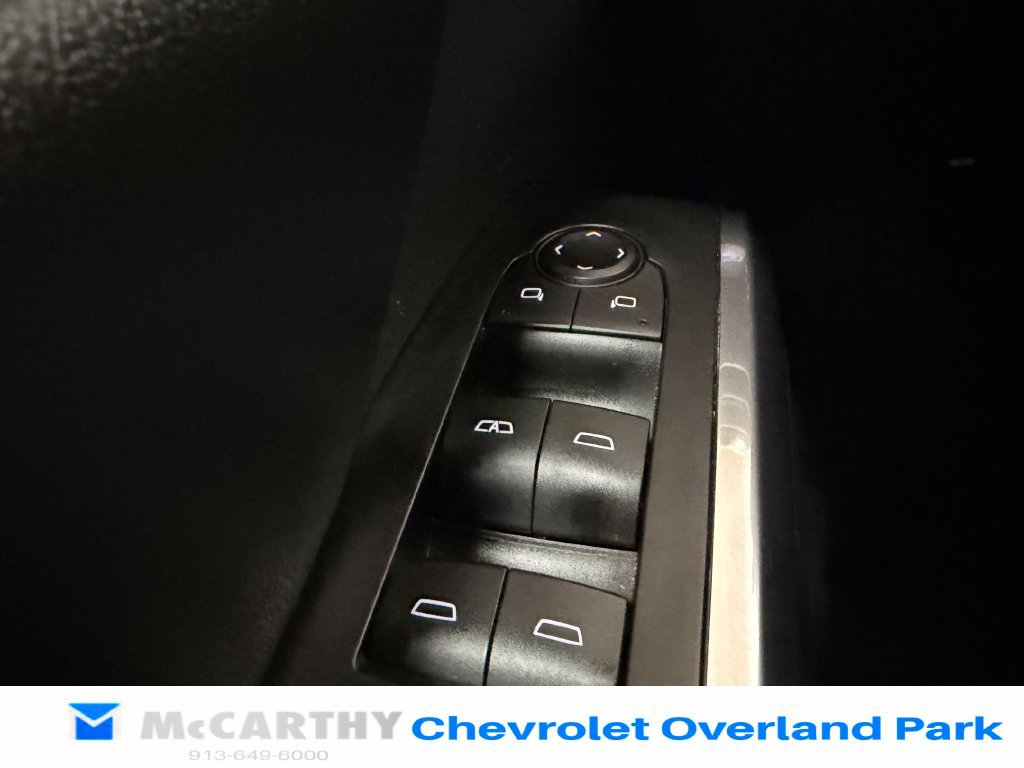 Used 2024 Chevrolet Traverse LT w/ Trailering Package FWD image 16