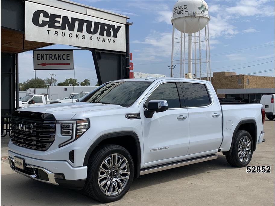 Used 2026 GMC Sierra 1500 Denali Ultimate AWD/4WD image 1