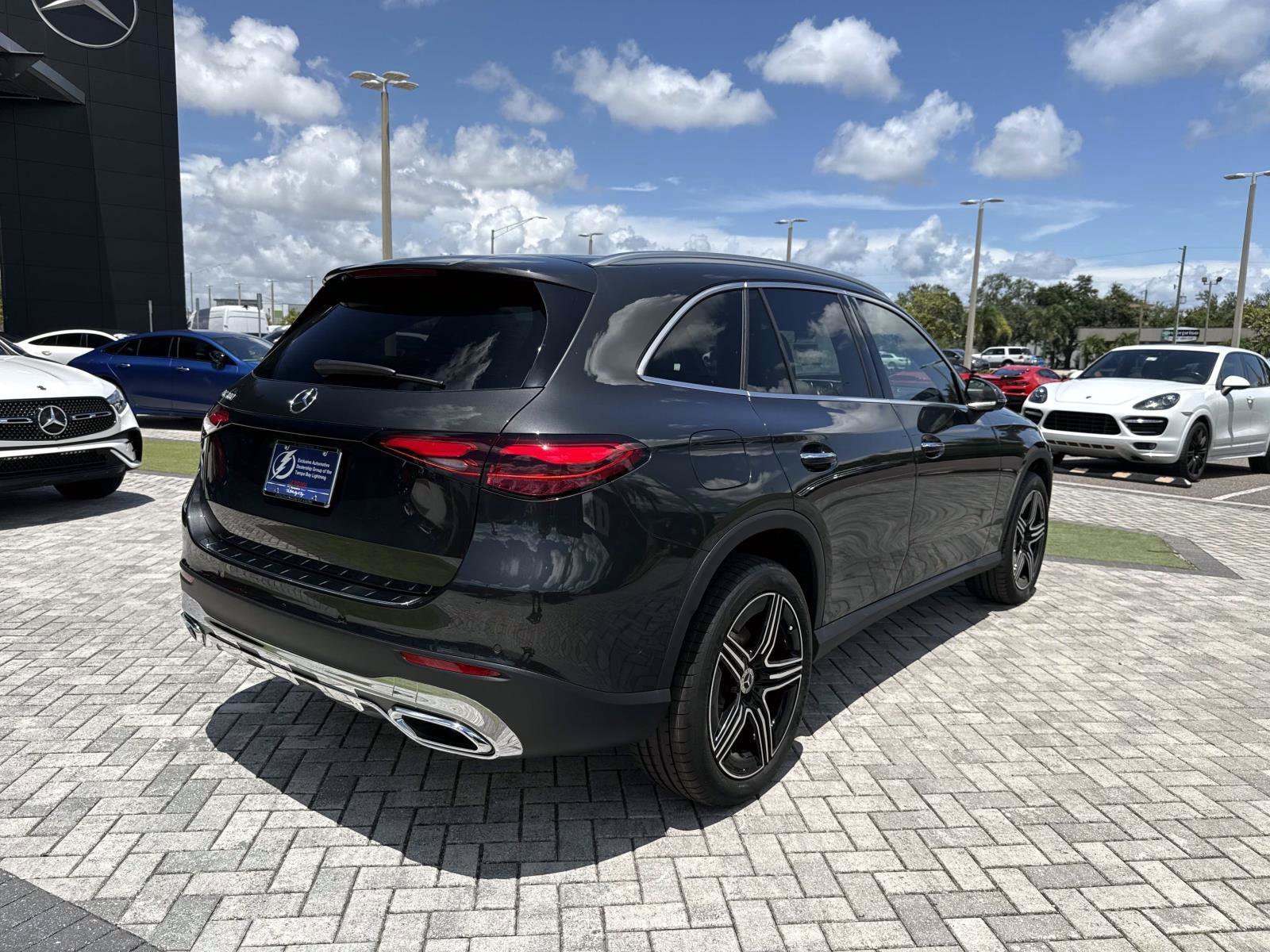 New 2027 Mercedes-Benz GLC 300 image 5