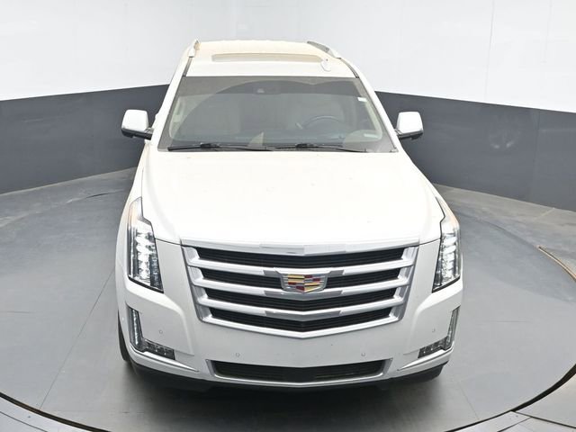 Used 2020 Cadillac Escalade Premium Luxury AWD/4WD image 14