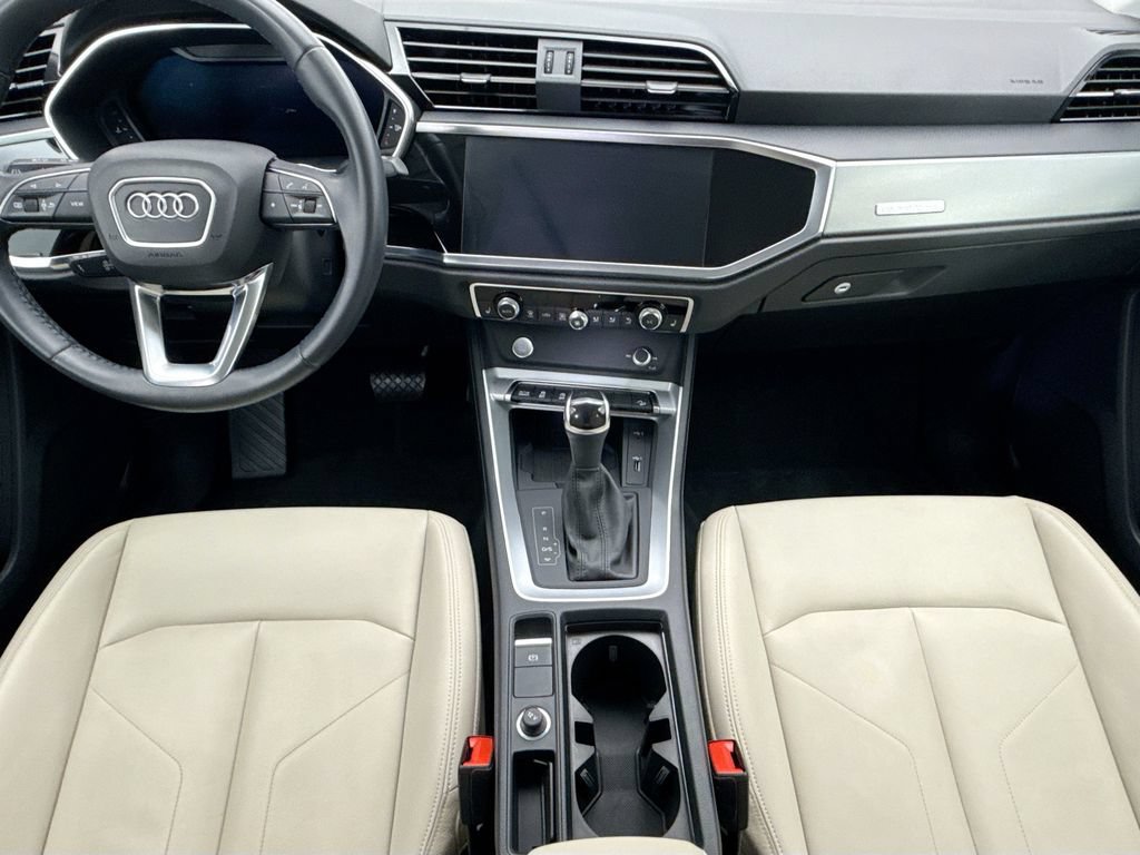 Used 2020 Audi Q3 2.0T Premium Plus AWD/4WD image 13