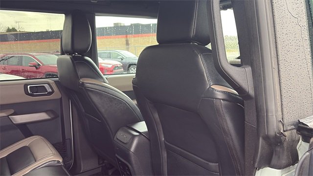 Used 2023 Ford Bronco Wildtrak image 27