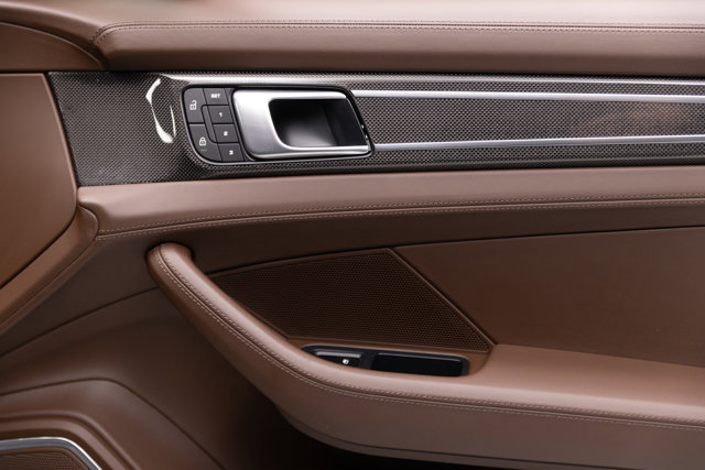 Used 2023 Porsche Panamera 4S Executive image 62