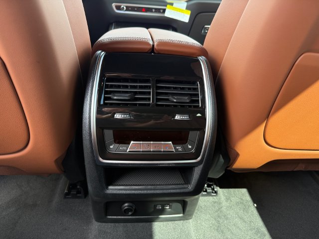 New 2027 BMW X7 M60i AWD/4WD image 20