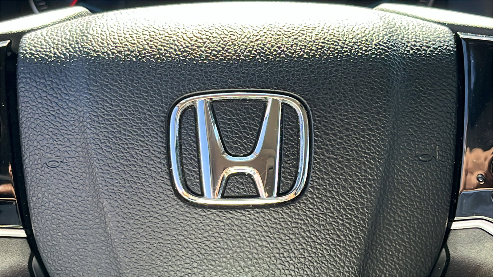 Used 2019 Honda Pilot Elite image 17