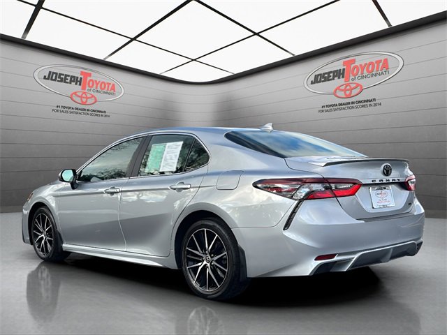 Certified 2023 Toyota Camry SE image 3