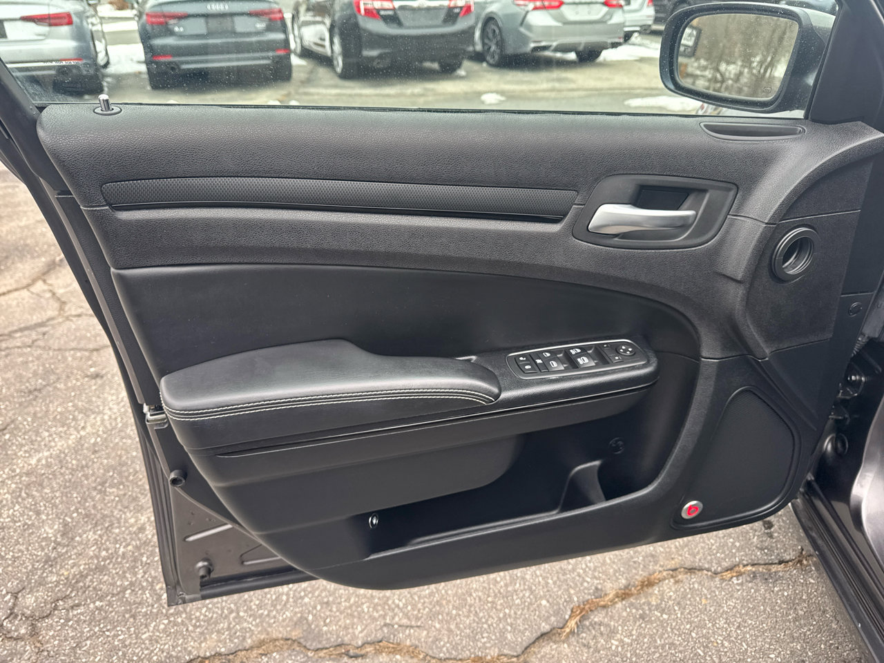 Used 2016 Chrysler 300 S w/ 300S Premium Group image 21