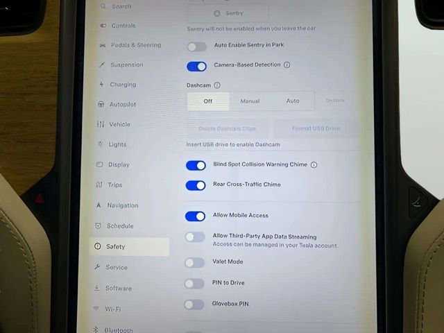 Used 2018 Tesla Model S 75D image 49