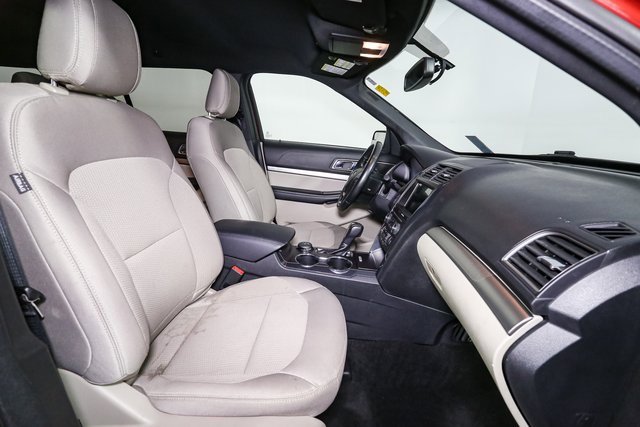 Used 2018 Ford Explorer XLT w/ Equipment Group 201A image 17