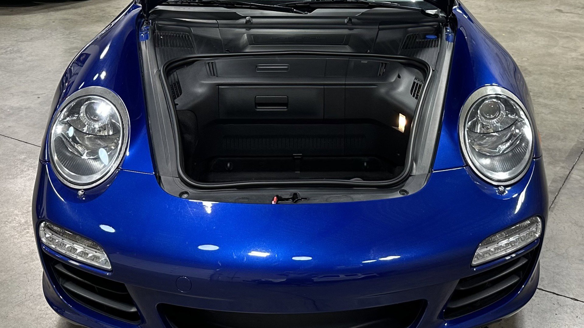 Used 2009 Porsche 911 Carrera S image 36