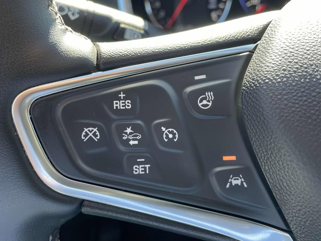 Used 2024 Chevrolet Malibu LT image 25