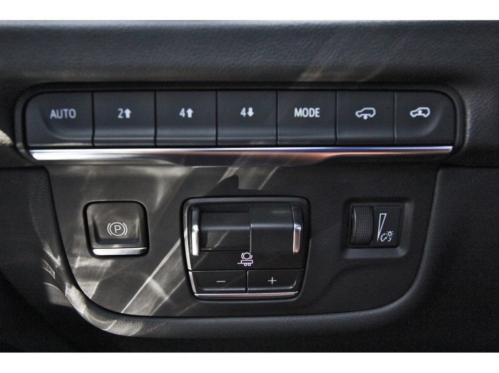 New 2026 Cadillac Escalade Sport w/ Touring Package AWD/4WD image 15