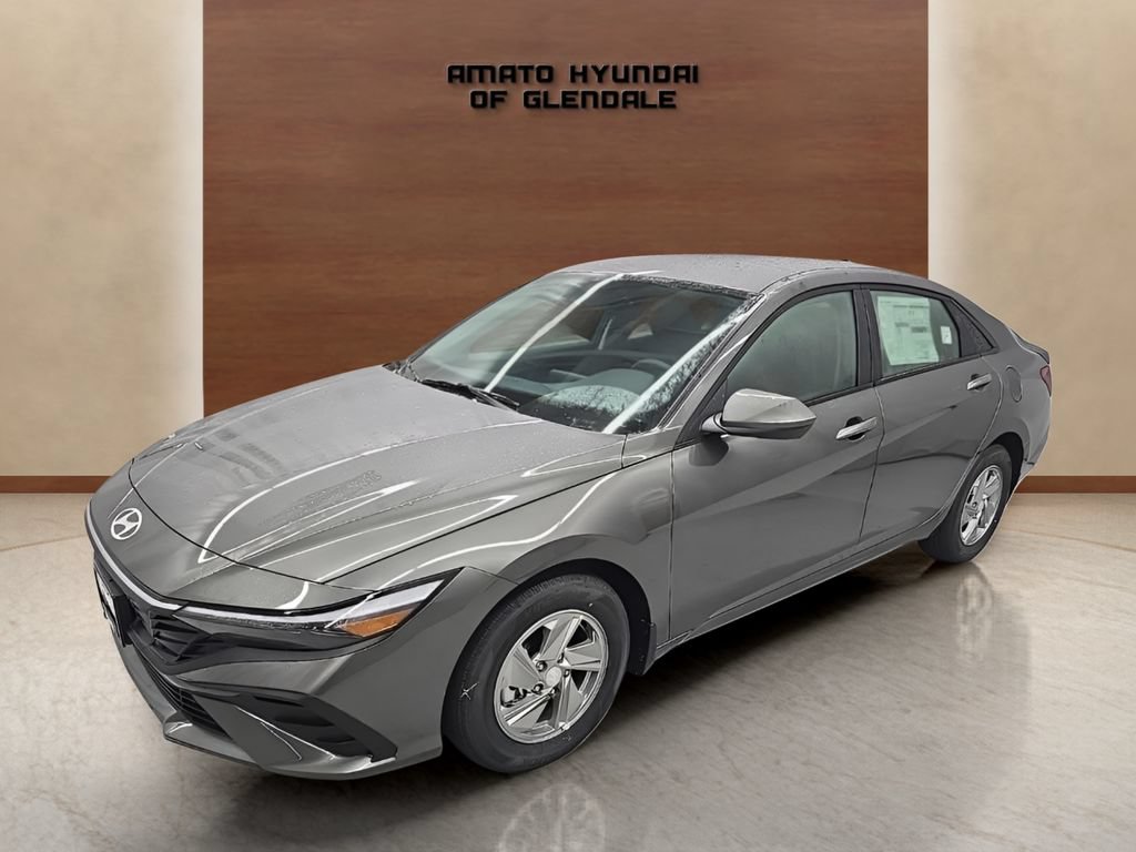 New 2026 Hyundai Elantra SE
