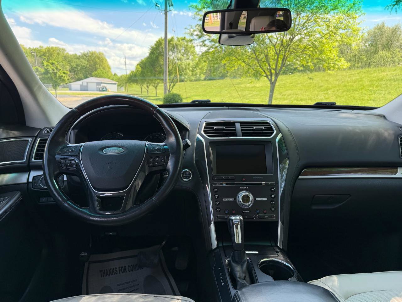 Used 2016 Ford Explorer Platinum image 10
