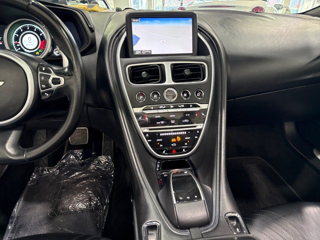 Used 2019 Aston Martin DB11 Volante RWD image 78