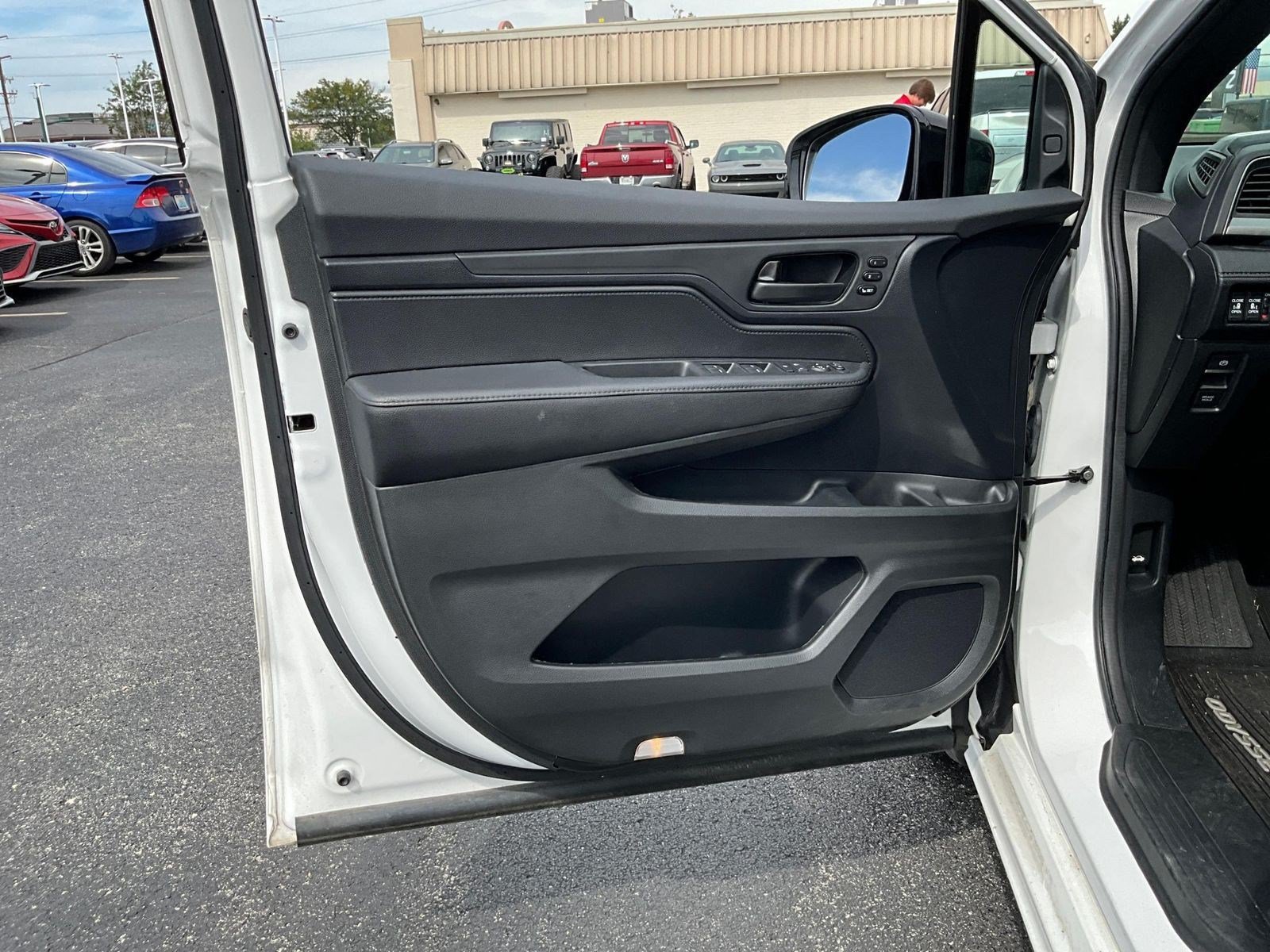 Used 2024 Honda Odyssey Sport image 18