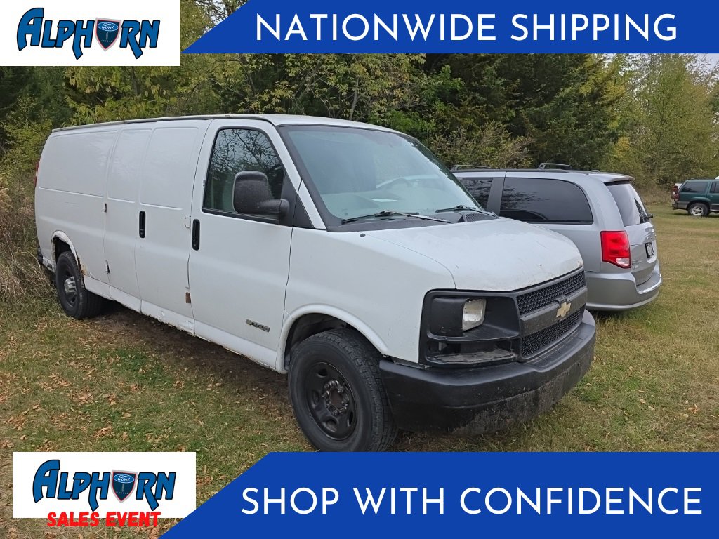 Used 2004 Chevrolet Express 3500 Base image 1