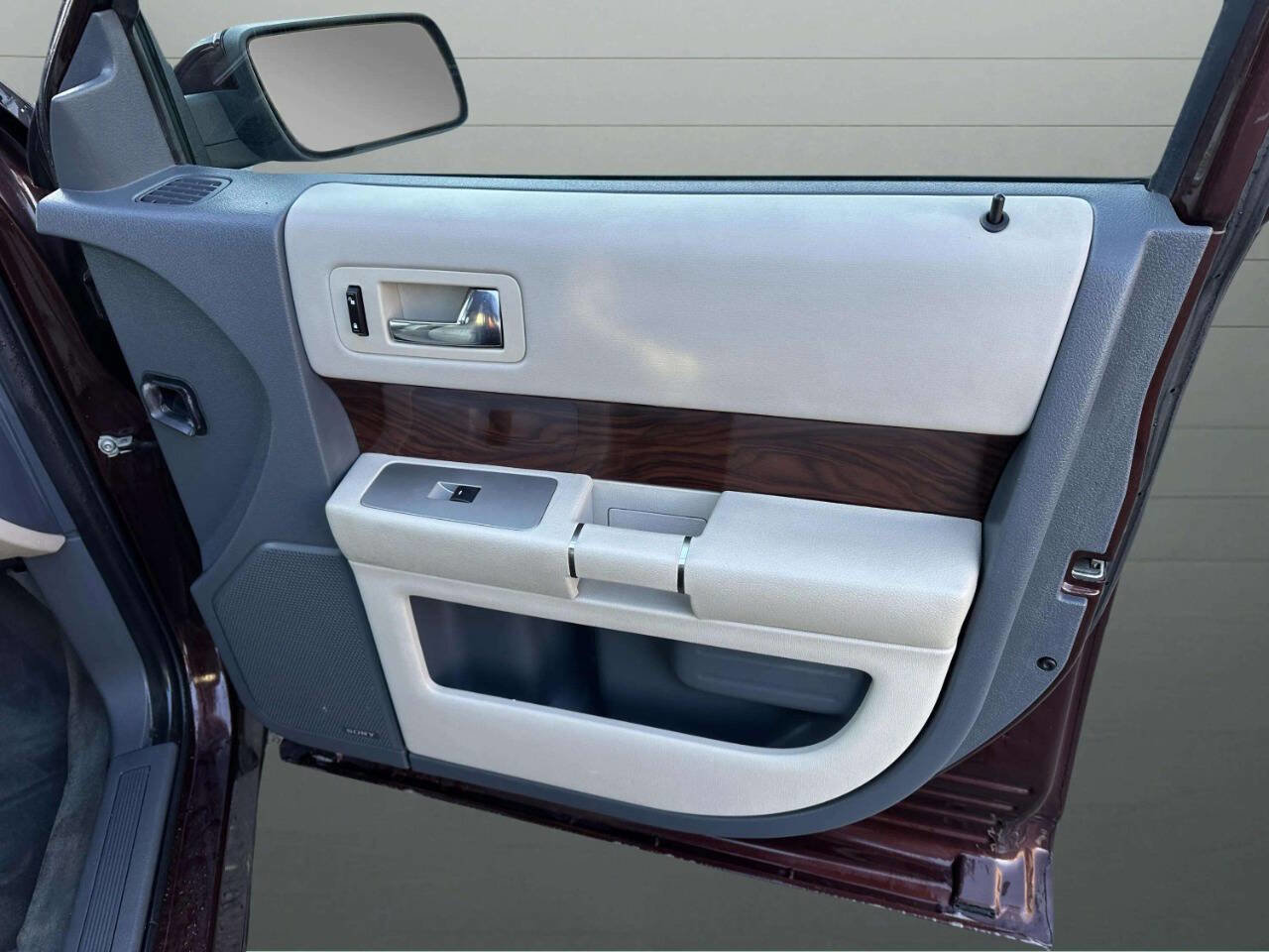 Used 2009 Ford Flex SEL image 40