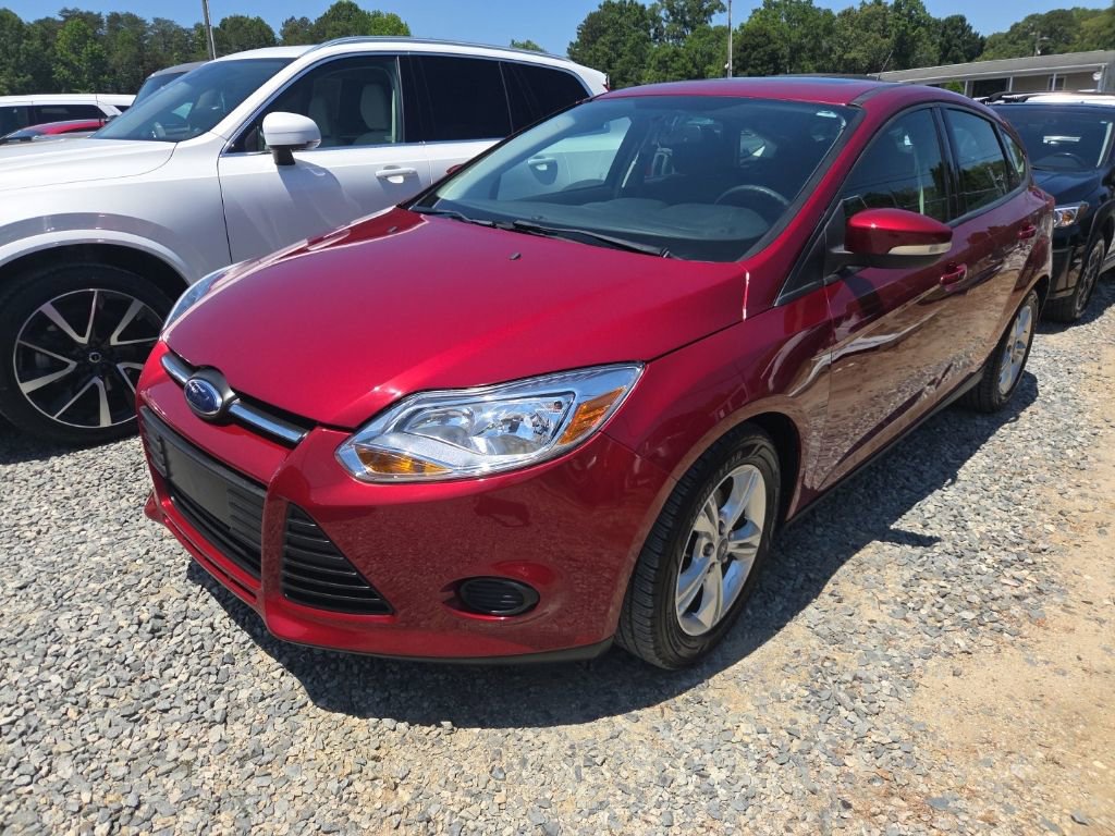 Used 2013 Ford Focus SE FWD image 1