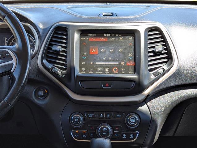 Used 2015 Jeep Cherokee Latitude w/ Comfort/Convenience Group image 14