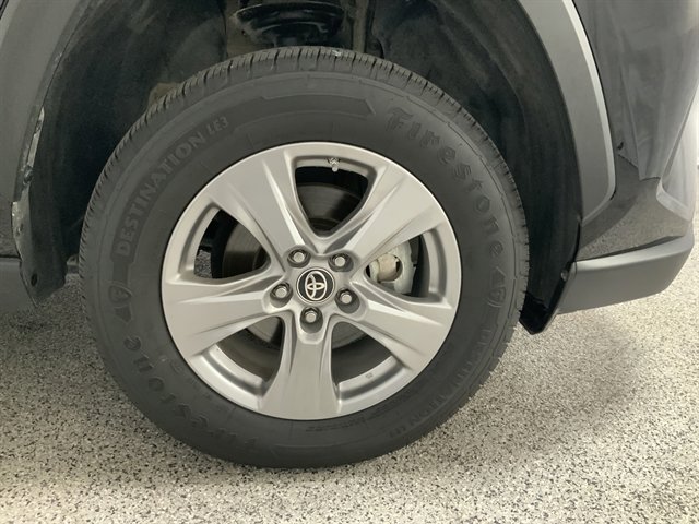 Used 2024 Toyota RAV4 LE AWD/4WD image 13