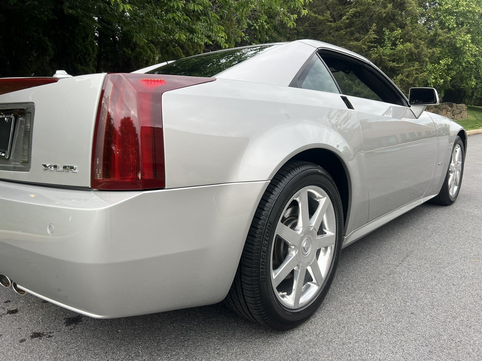 Used 2004 Cadillac XLR RWD image 68