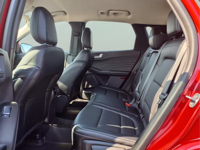 Used 2023 Ford Escape Platinum AWD/4WD image 13