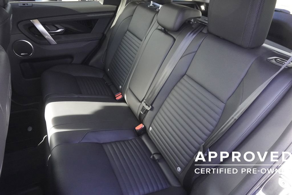 Used 2025 Land Rover Discovery Sport S image 29
