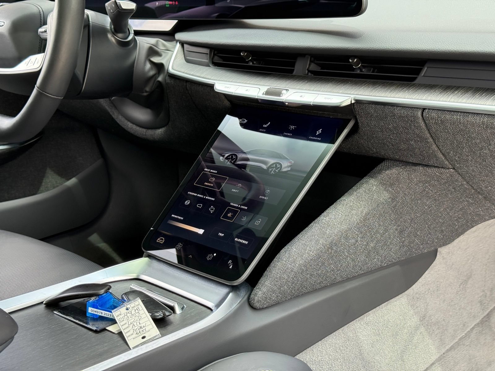 Used 2023 Lucid Air Touring AWD/4WD image 23