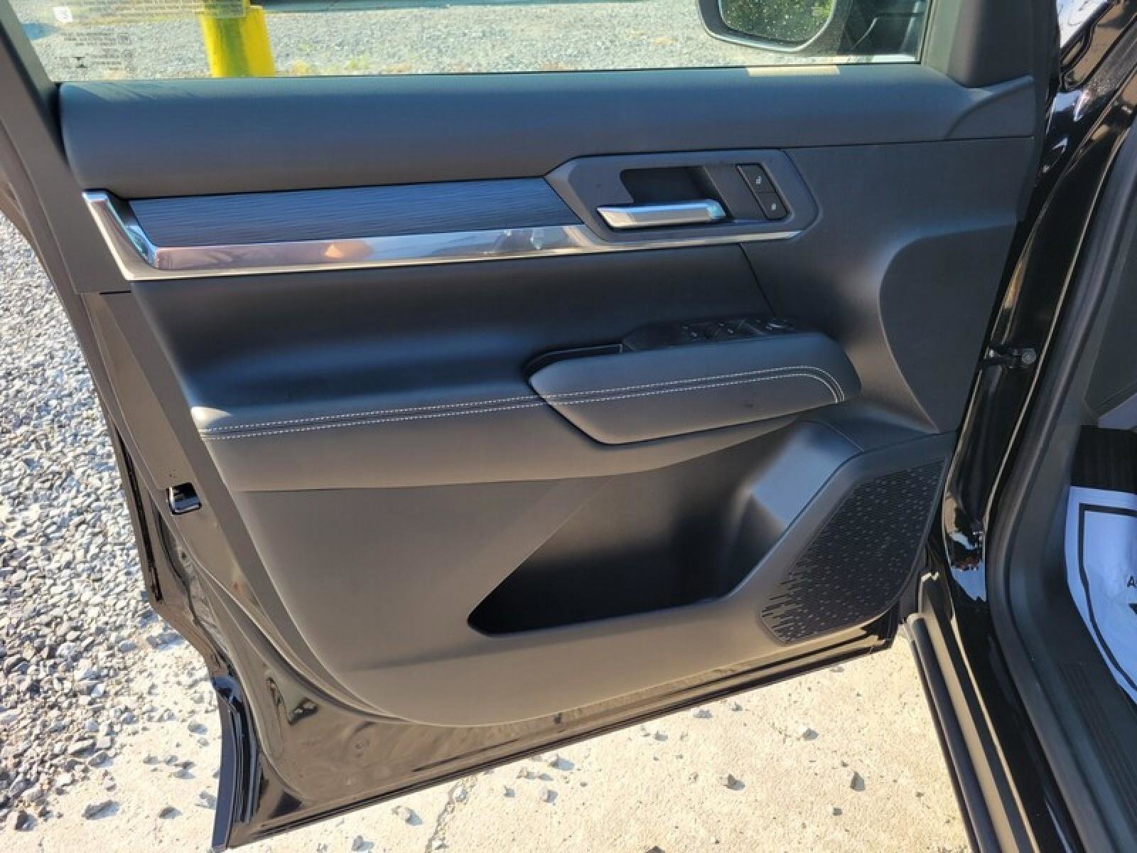 New 2026 GMC Terrain Elevation w/ Black Edition image 21