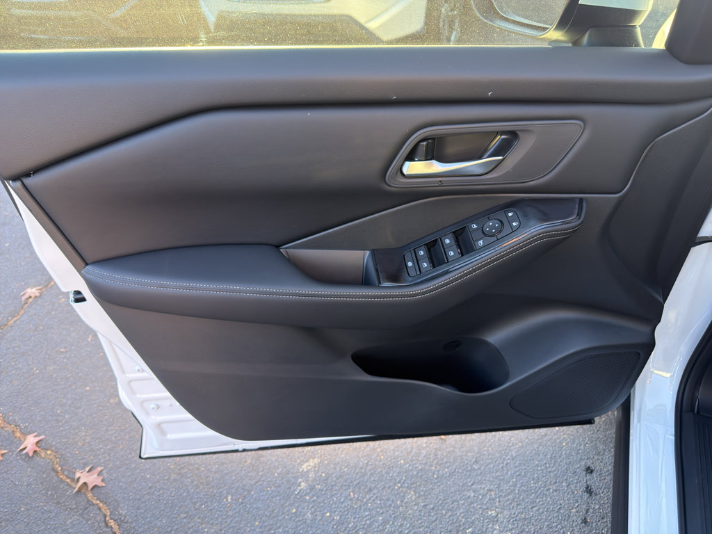 New 2026 Nissan Rogue SV w/ Cold Weather Package image 15