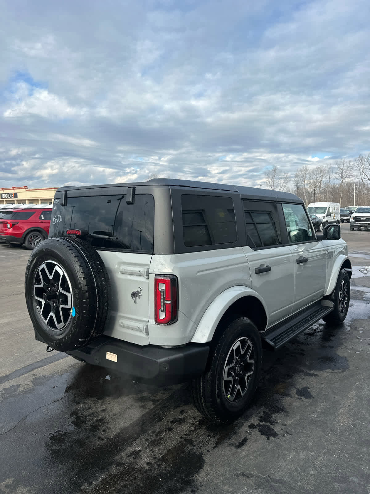 New 2026 Ford Bronco Outer Banks image 4