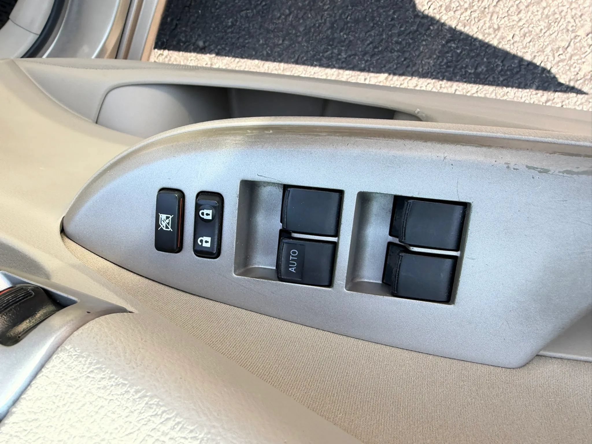 Used 2010 Toyota Corolla S FWD image 18