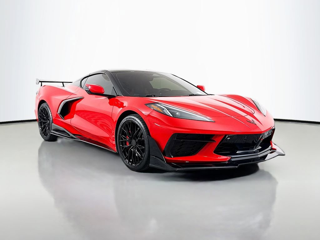 Used 2024 Chevrolet Corvette Stingray Premium Cpe w/ Z51 Performance Package image 1