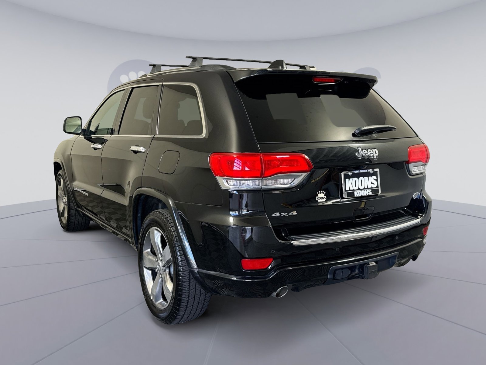 Used 2015 Jeep Grand Cherokee Overland w/ Advanced Technology Group image 4
