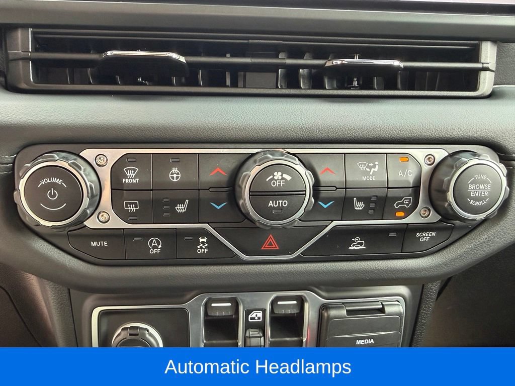 Certified 2025 Jeep Gladiator Sport AWD/4WD image 27