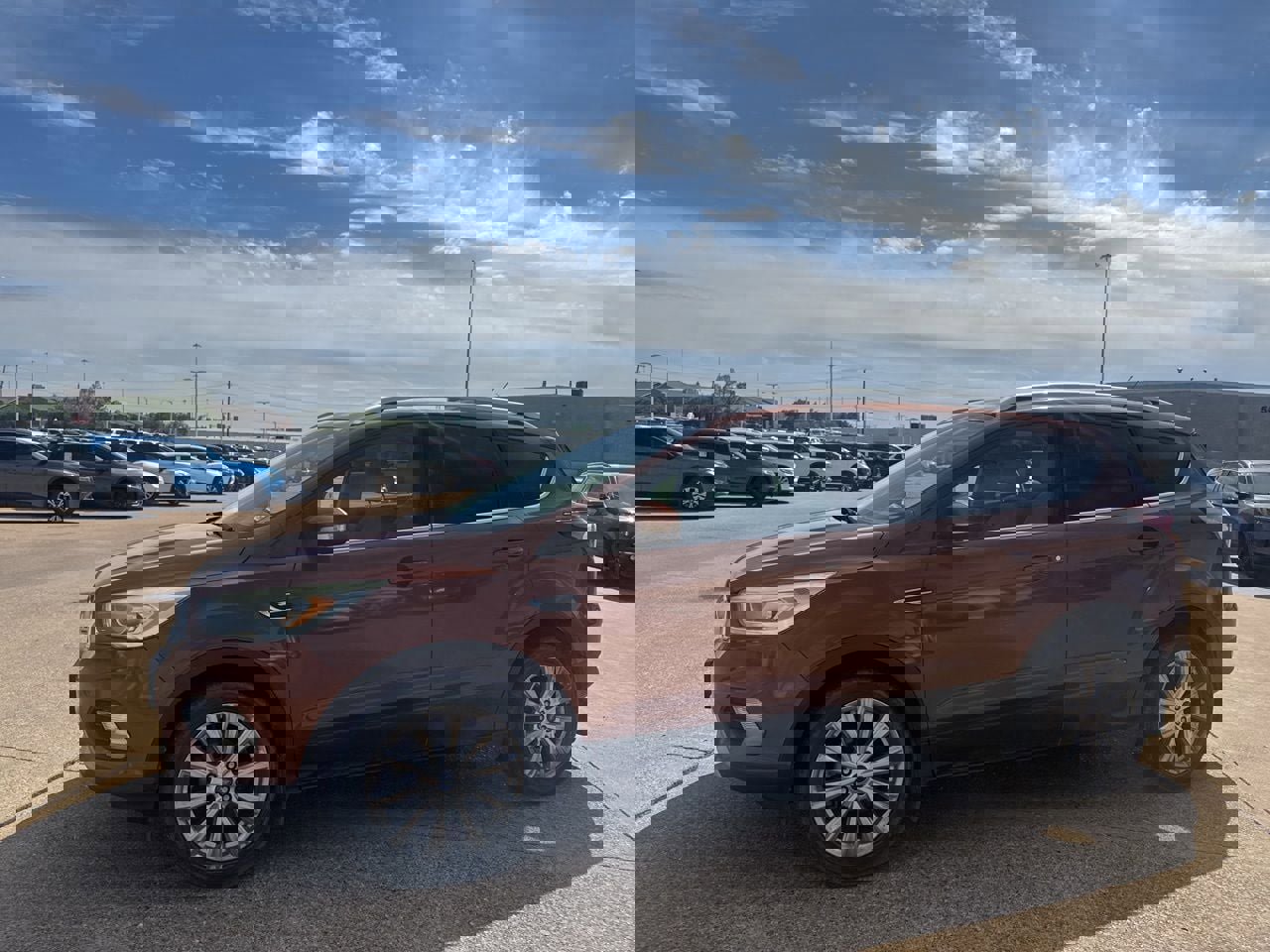 Used 2017 Ford Escape Titanium image 8