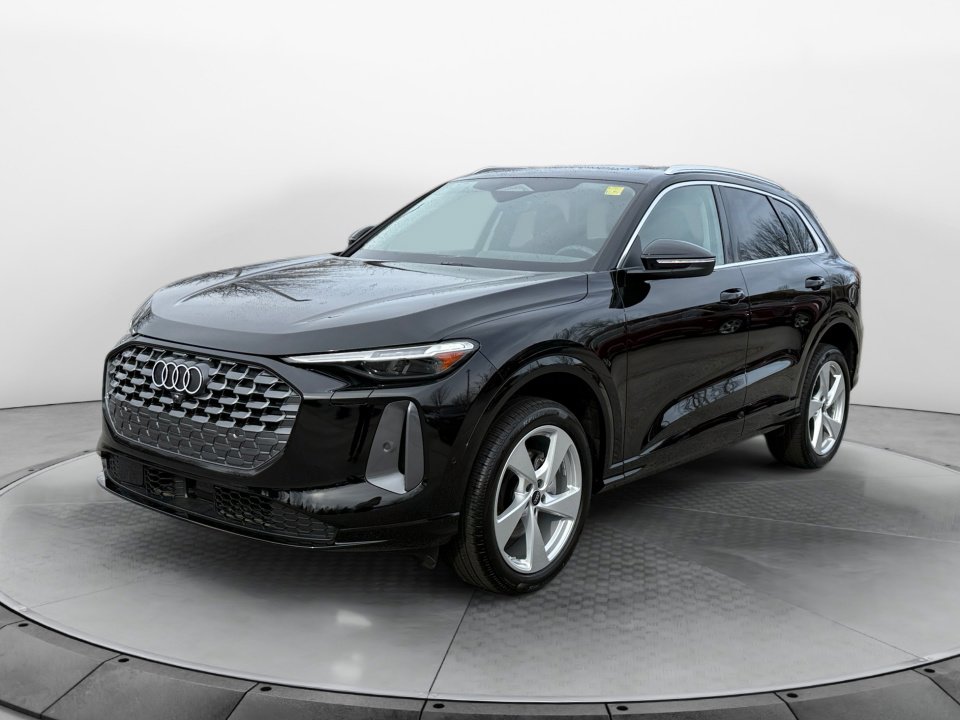 New 2025 Audi Q5 Premium Plus image 3