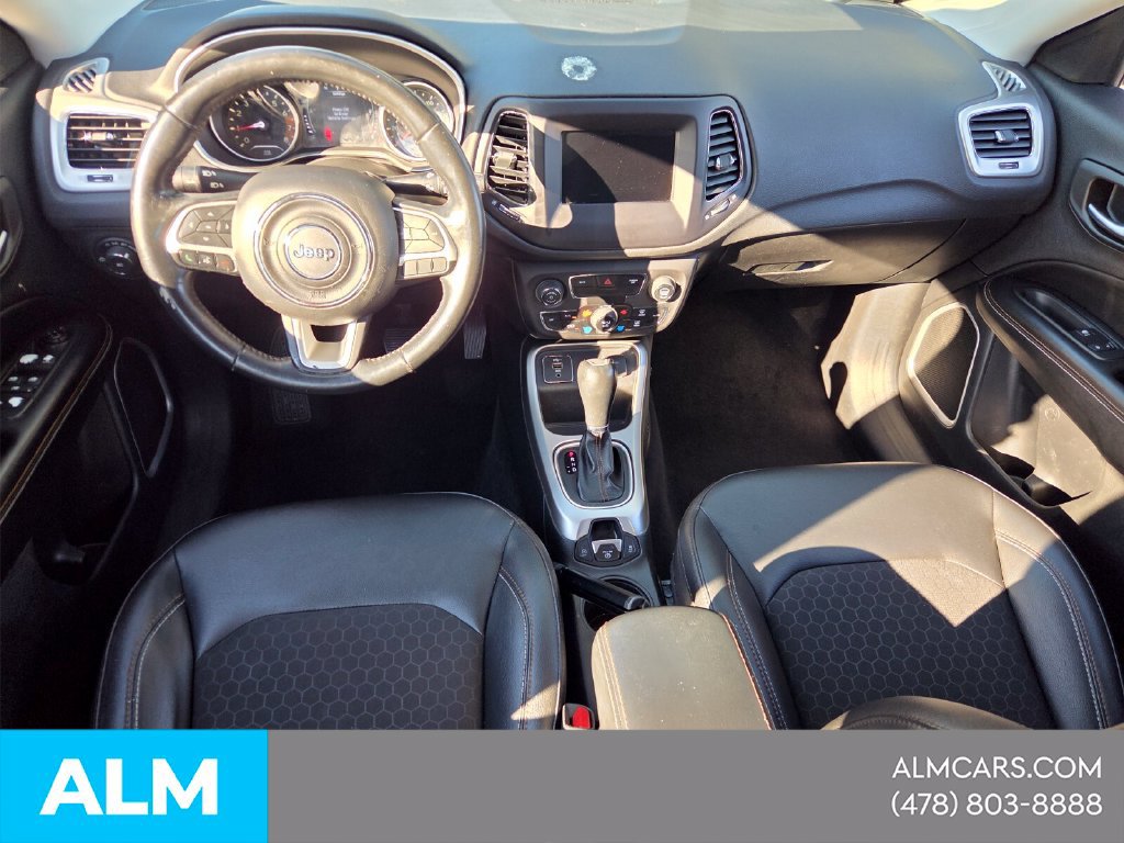 Used 2019 Jeep Compass Latitude FWD image 8