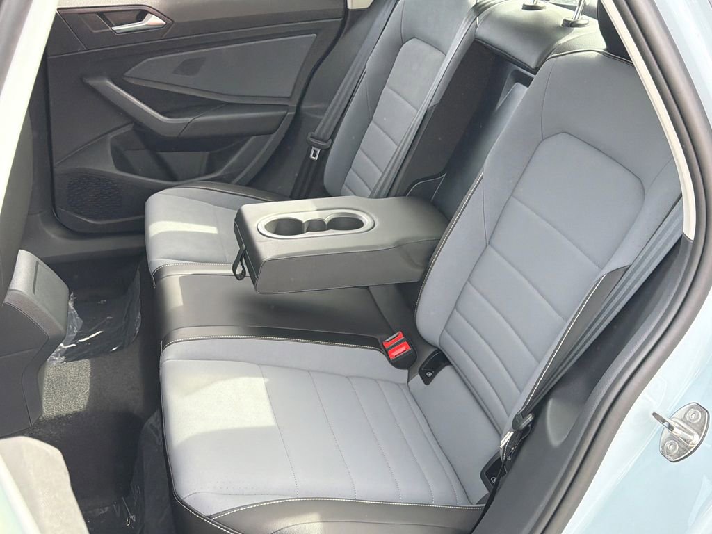New 2026 Volkswagen Jetta SE FWD image 14