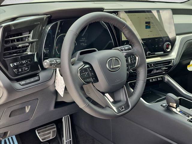 New 2026 Lexus TX 500h AWD w/ Technology Package image 3